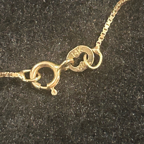 14K Gold 18” Thin Gold Chain - Picture 3 of 3